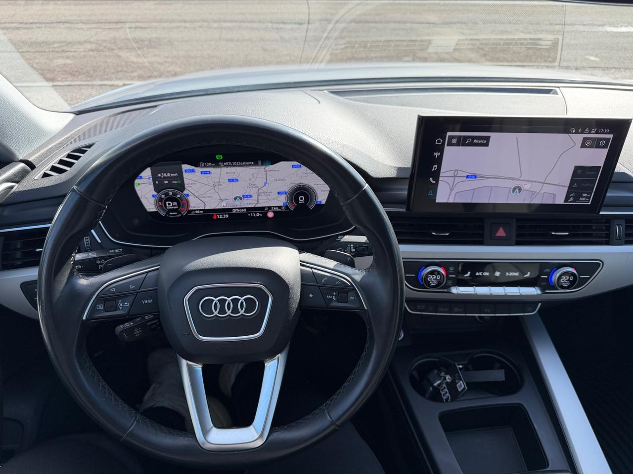 Audi A4 Avant 40 TDI S tronic line edition