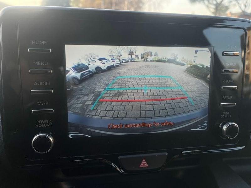 Toyota Yaris Hybrid Trend MY21