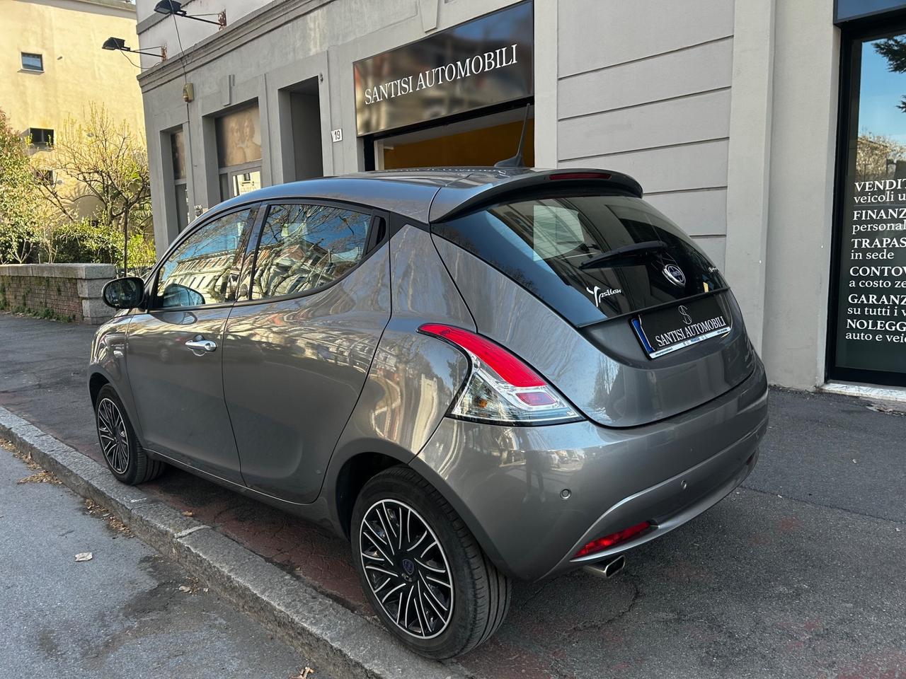 Lancia Ypsilon 1.0 FireFly HYBRID 5p s&s Gold *49000KM*CARPLAY*