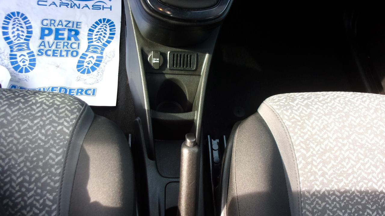Lancia Ypsilon 1.0 FireFly 5 porte S&S Hybrid Ecochic Gold