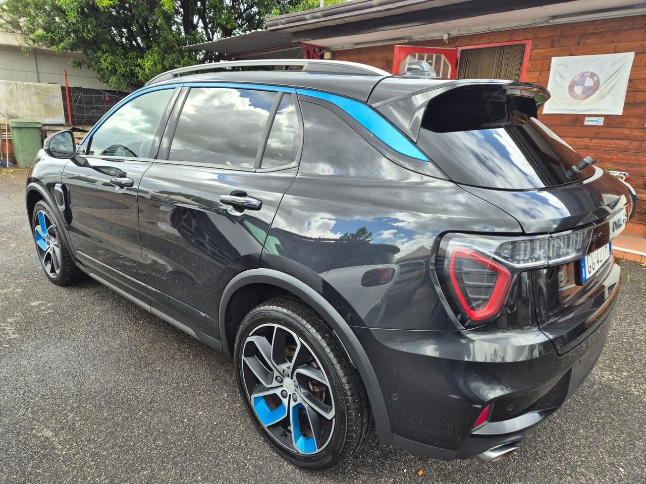 Lynk&co 01 PHEV