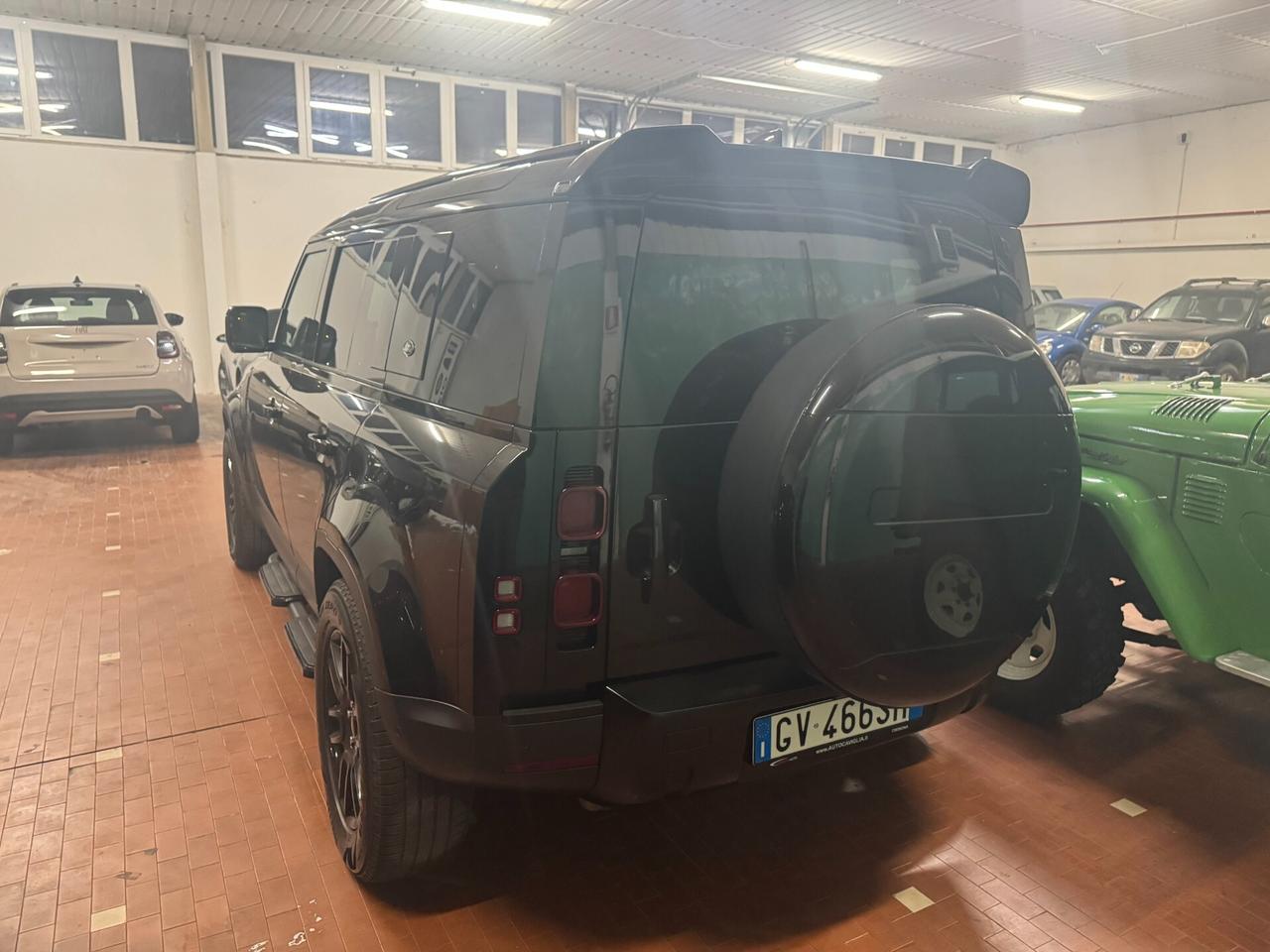 Land Rover Defender 110 3.0D I6 200 CV AWD Auto S