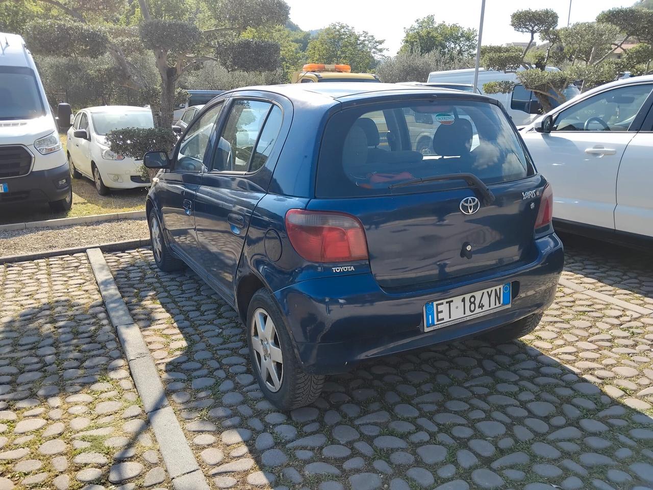 Toyota Yaris 1.0i 16V cat 3 porte