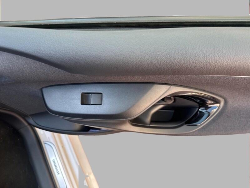 TOYOTA Yaris 4ª serie Yaris 1.5 Hybrid 5 porte...