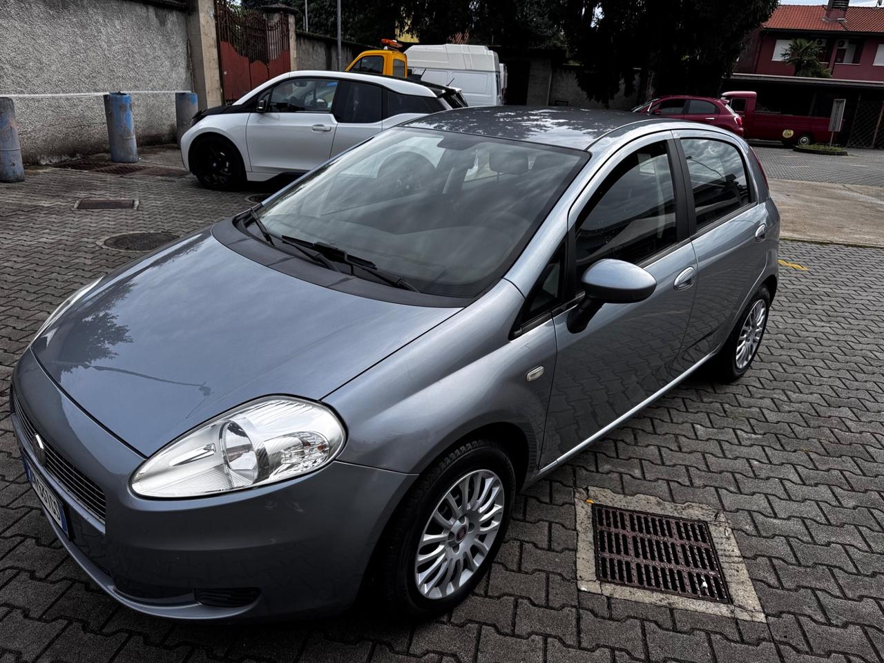 Fiat Grande Punto 1.2 5 porte Dynamic neopatentati