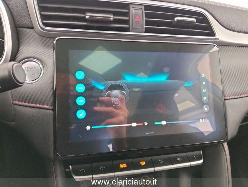 MG ZS 1.0T-GDI Luxury (TETTO)