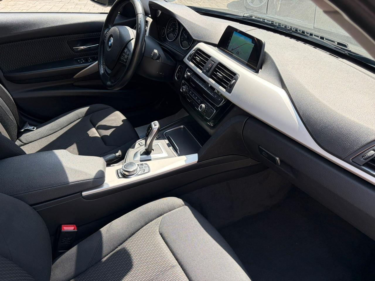 Bmw 318 318d Touring Business Advantage aut.