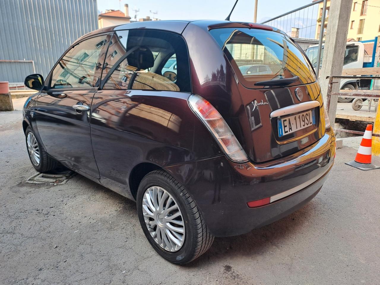 LANCIA YPSILON 1.2 BENZINA *OK NEOPATENTATI*