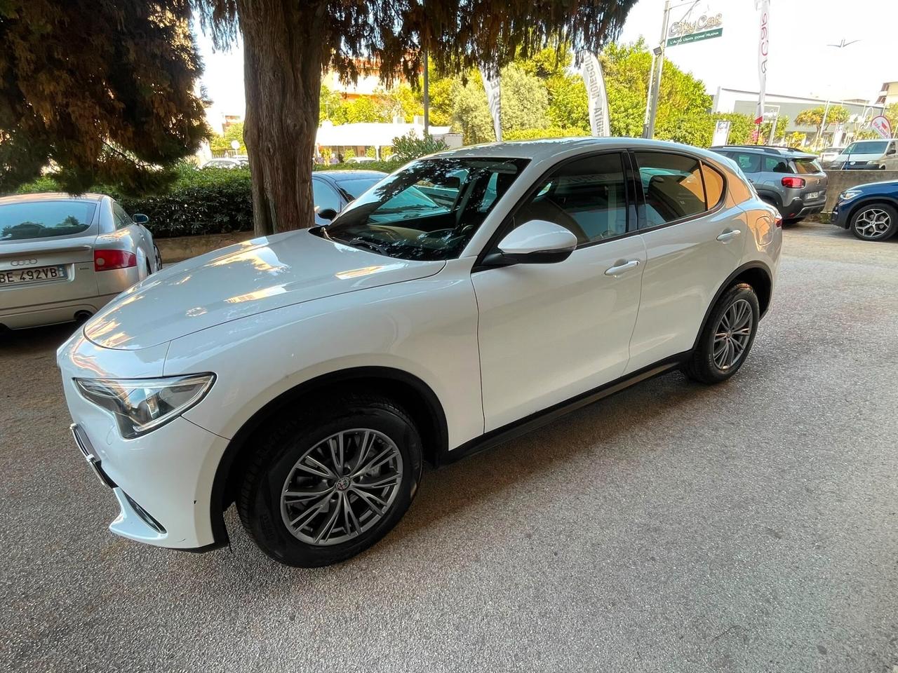 Alfa Romeo Stelvio 2.2 Turbodiesel 210 CV AT8 Q4 Business