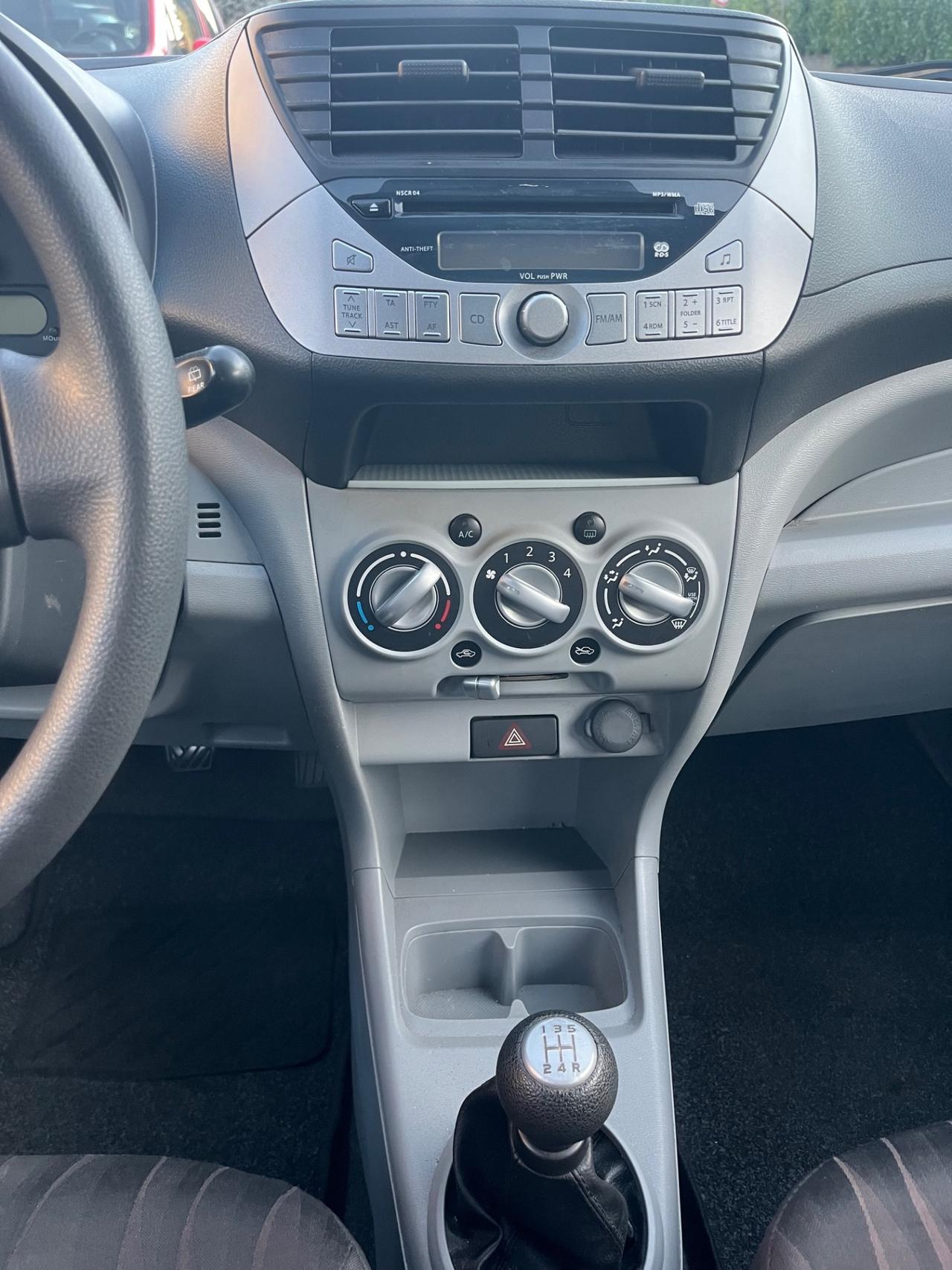 Nissan Pixo/1.0 benzina/68CV/neopatentato/Euro5/unico proprietario
