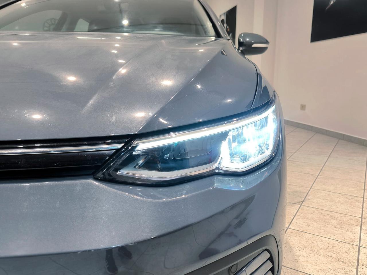 Volkswagen Golf 1.0 TSI EVO Life