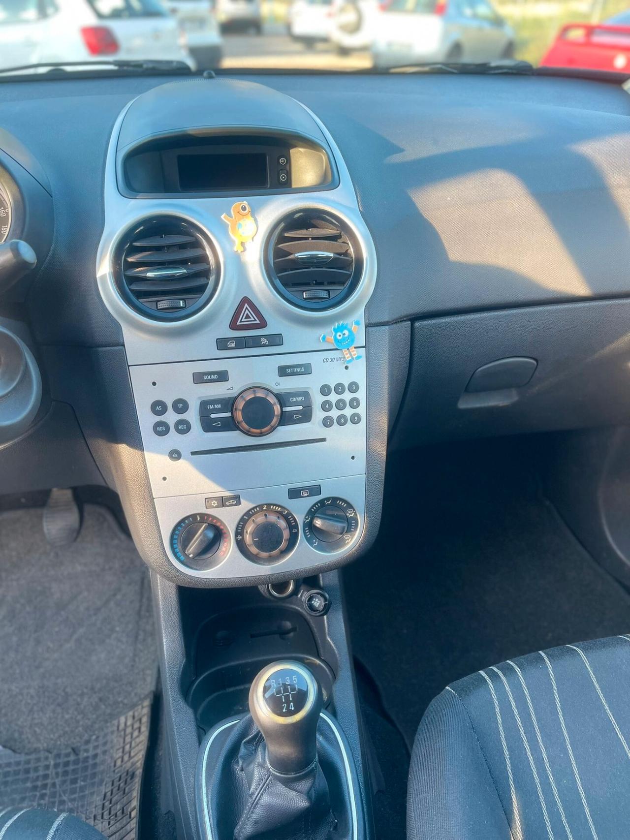 Opel Corsa 1.2 5 porte Easytronic Cosmo