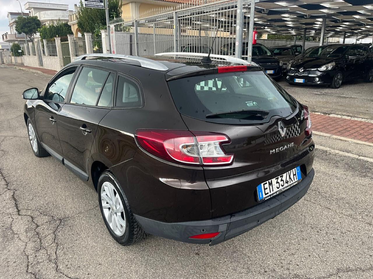 Renault Megane 1.5 dCi 110CV EDC SporTour 2012