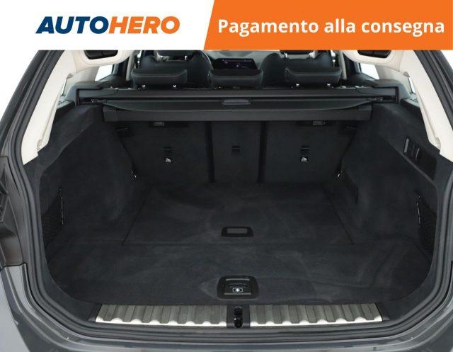 BMW 330 i xDrive Touring Sport