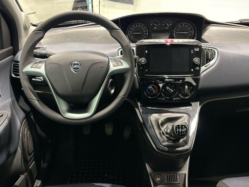 Lancia Ypsilon Ypsilon 1.0 FireFly 5 porte S&S Hybrid Platino