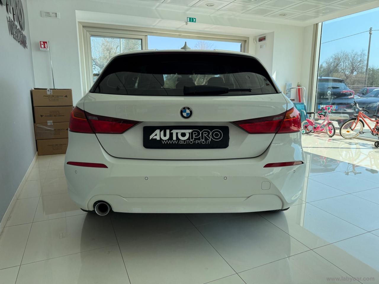 BMW 116d 5p. Business Advantage