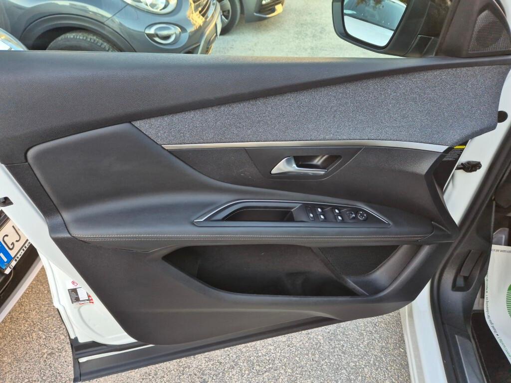 Peugeot 3008 GT-LINE EAT8 BlueHDi 130CV