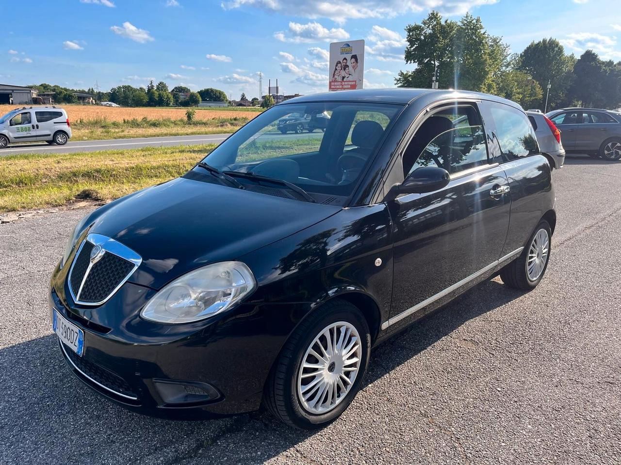 Lancia Ypsilon 1.2 Platino