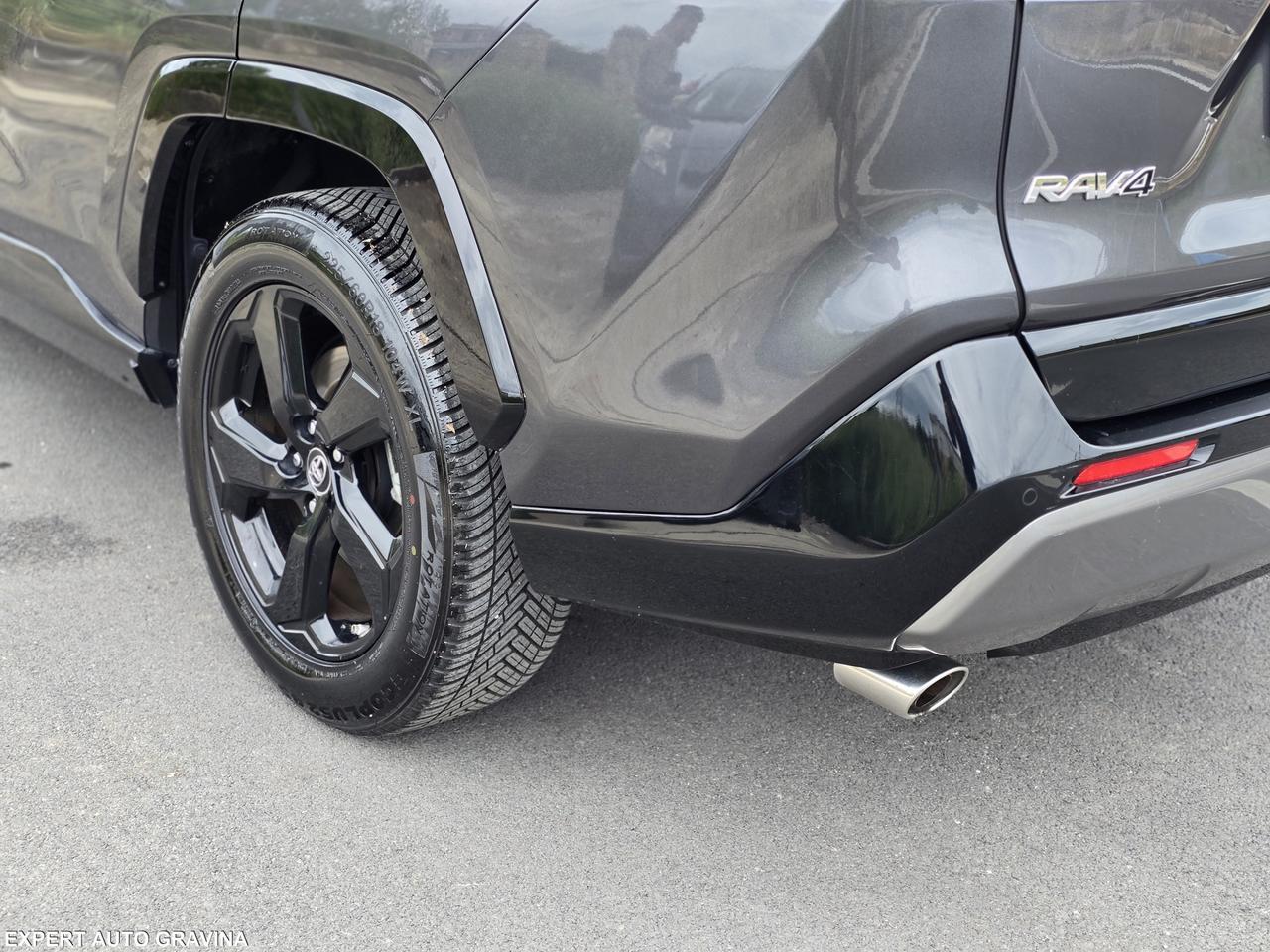 TOYOTA RAV4 STYLE HYBRID