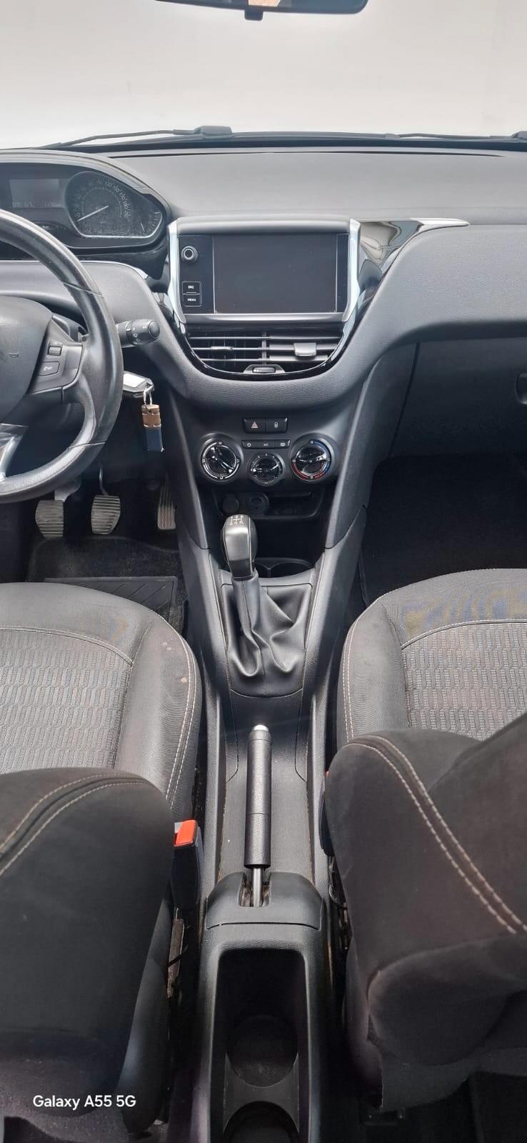 Peugeot 208 PureTech 82 5p. GPL Allure