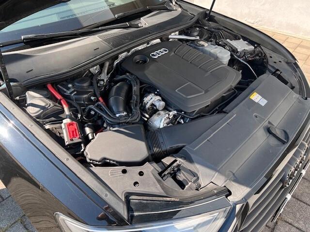 Audi A6 Avant 40 2.0 TDI S-LINE QUATTRO