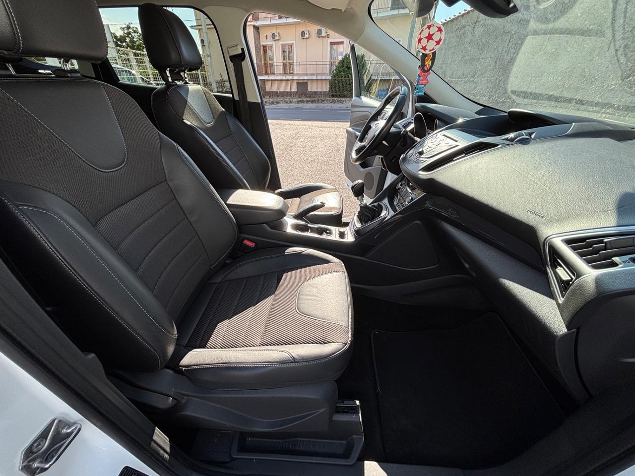 FORD KUGA 2.0 TDCI 115CV TITANIUM NUOVISSIMA