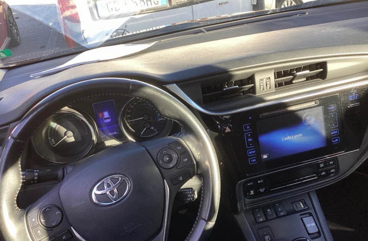 Toyota Auris Touring Sports 1.8 Hybrid Business