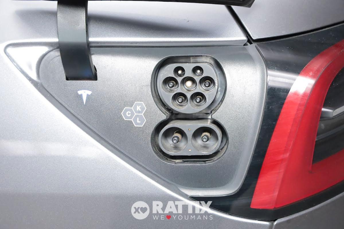 Tesla Model Y Long Range Dual Motor awd + tetto panoramico