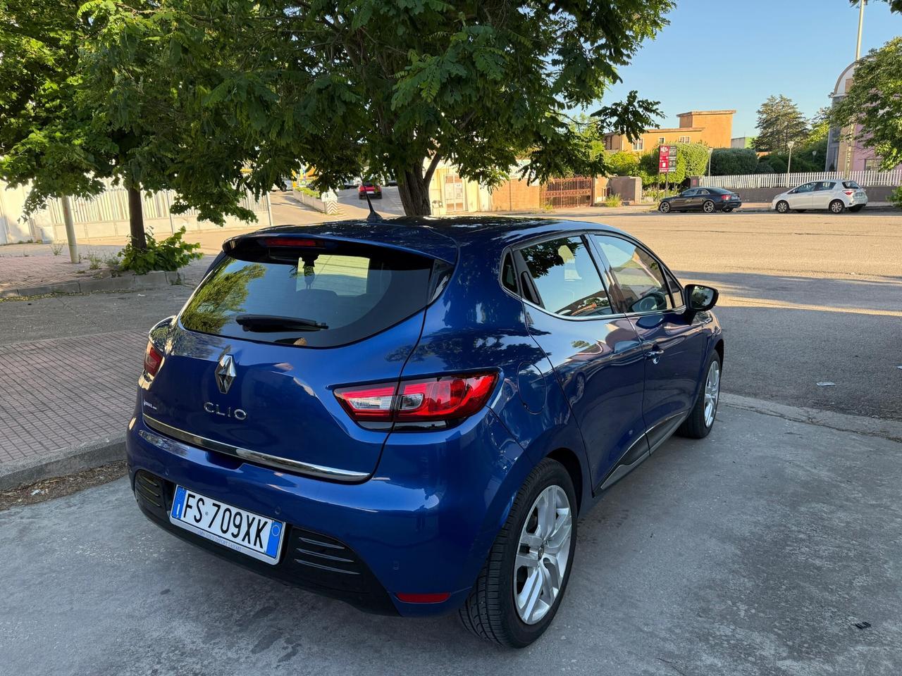 Renault Clio 0.9 TCE KM. 71000!