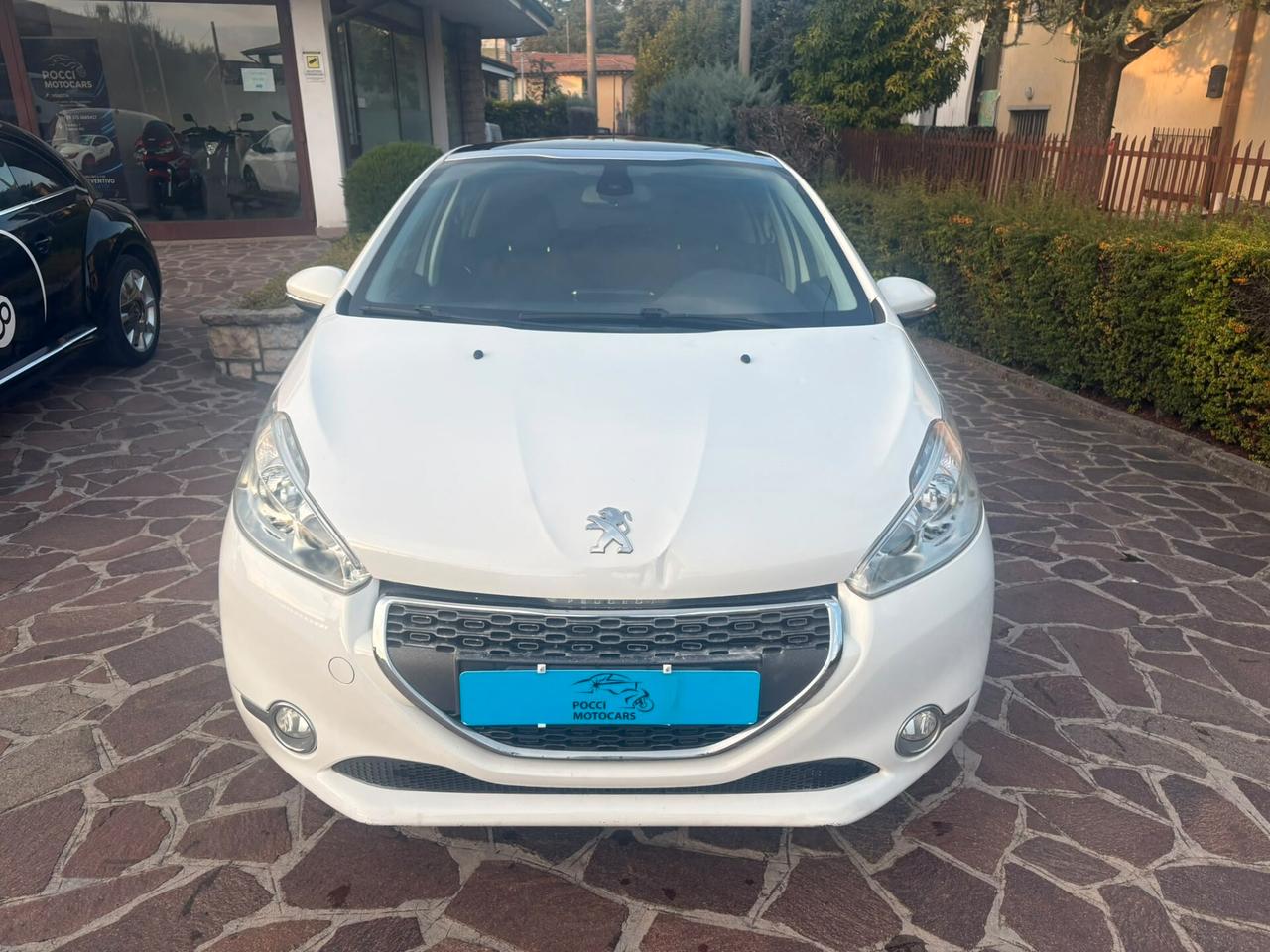 Peugeot 208 1.6 e-HDi 92 CV Stop&Start 5 porte Allure