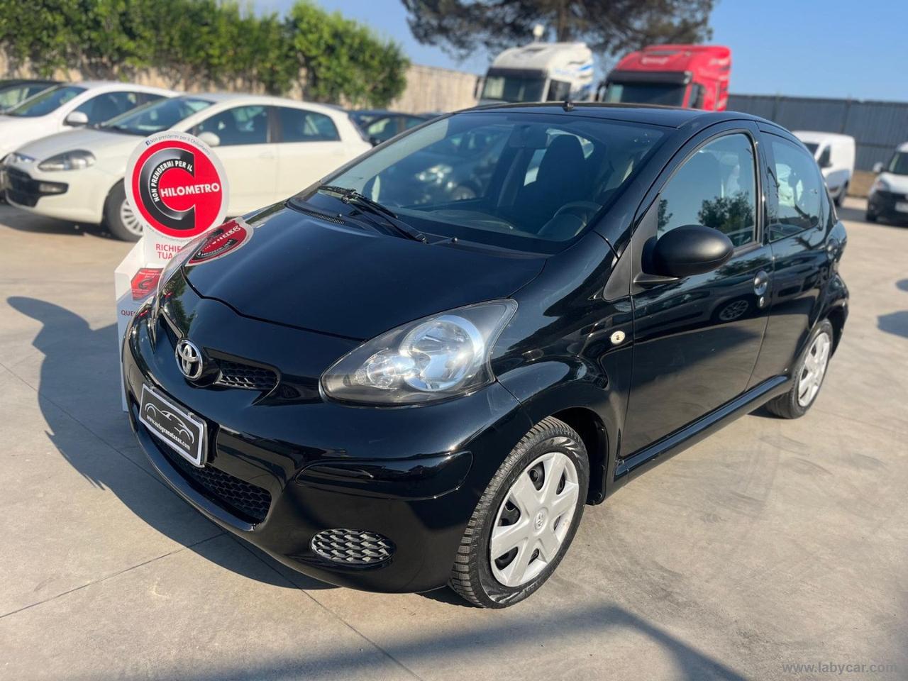 TOYOTA Aygo 1.0 VVT-i 5p. Sol PER NEOPATENTATI