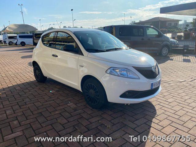 LANCIA Ypsilon 1.2 69 CV 5 porte Elefantino Blu