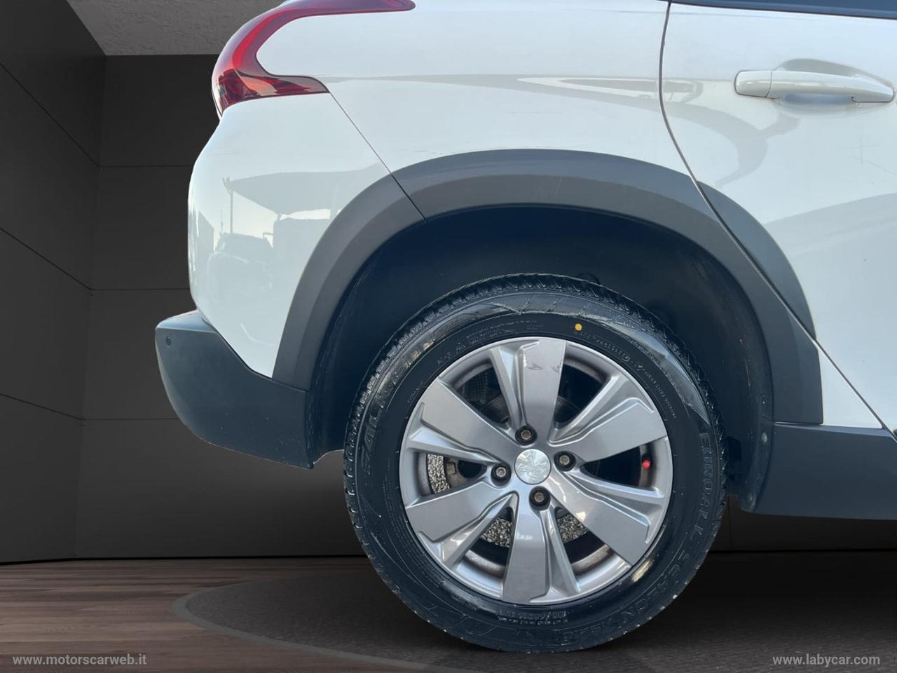 PEUGEOT 2008 PureTech 82 S&S Allure