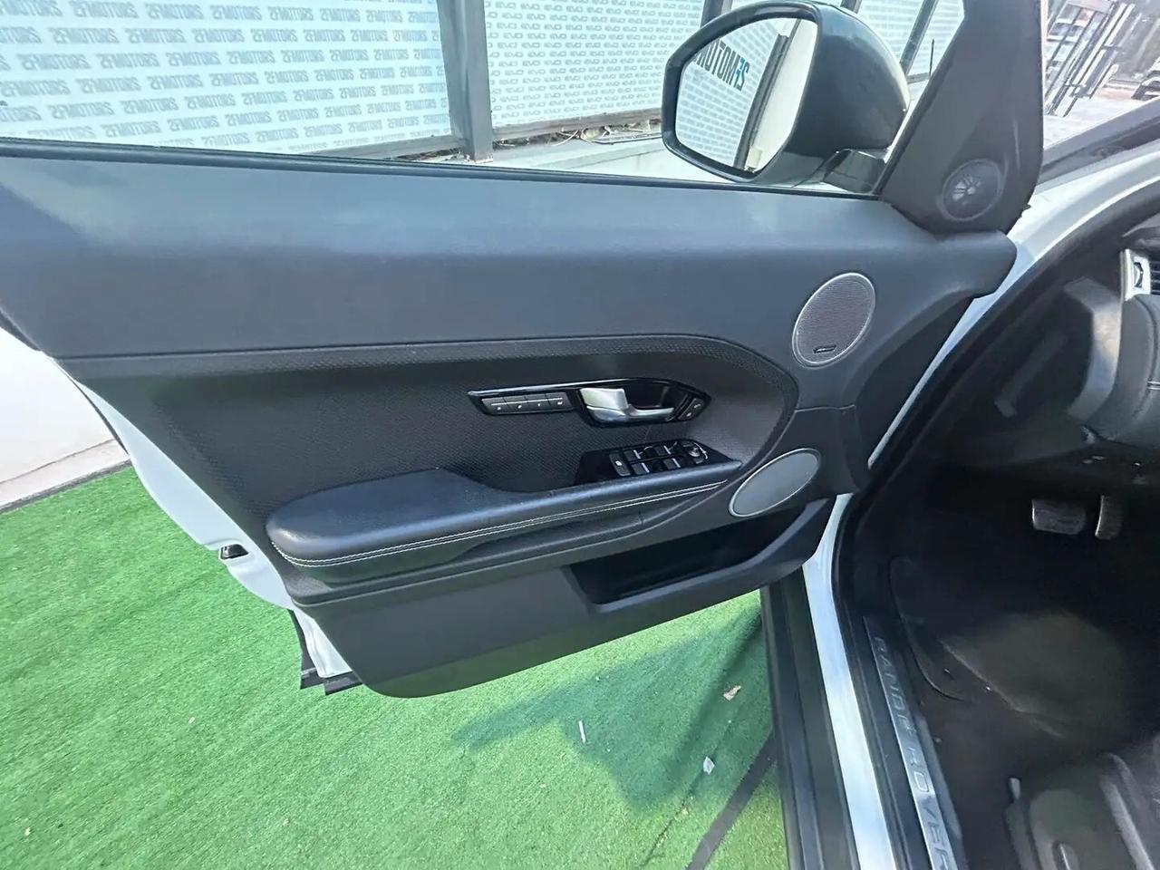 Land Rover Range Evoque 2.2 TD4 5p. Prestige