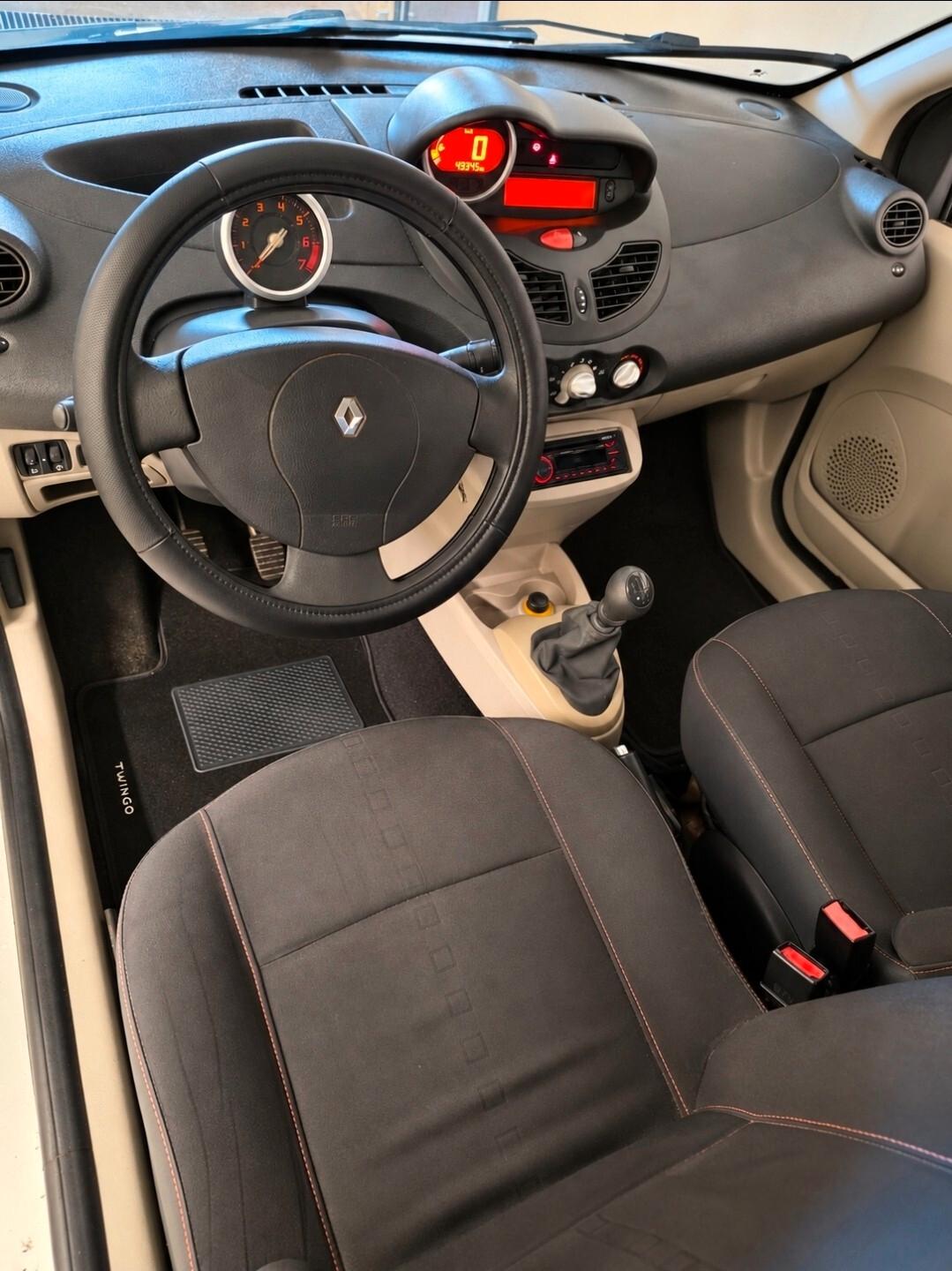 Renault Twingo 1.2 8V Dynamique