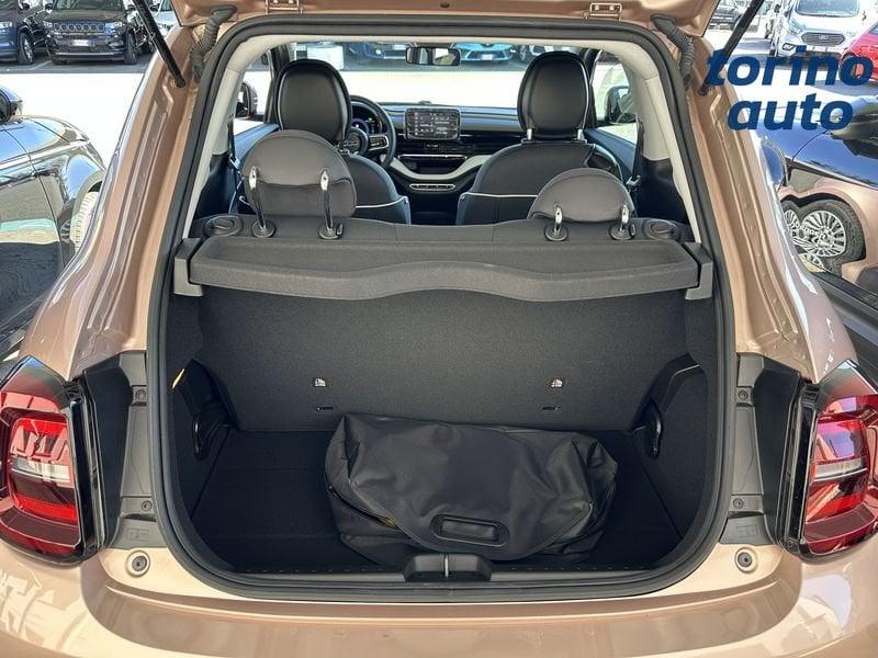 FIAT 500 Action Berlina