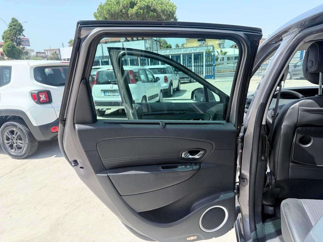 Renault Scenic Scénic X-Mod 1.5 dCi 110CV Luxe