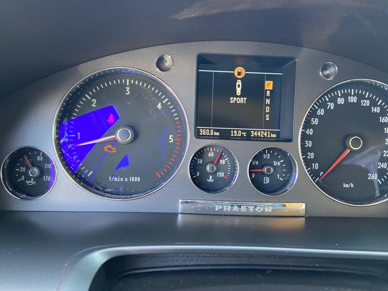 Volkswagen Phaeton 3.0 V6 TDI DPF 4mot. tip. 5 posti automatica