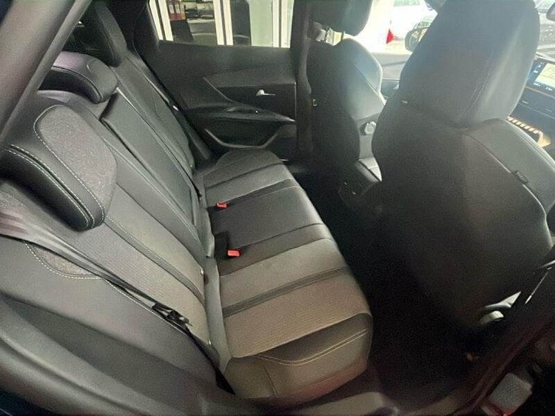 Peugeot 3008 BlueHDi 130 S&S EAT8 Allure