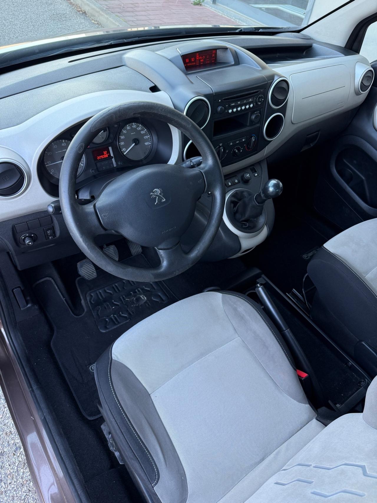 Peugeot Partner Tepee 1.6 HDi 92CV Family