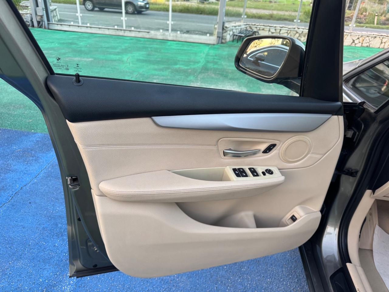 Bmw 2er gran Tourer 216d luxury 7 POSTI