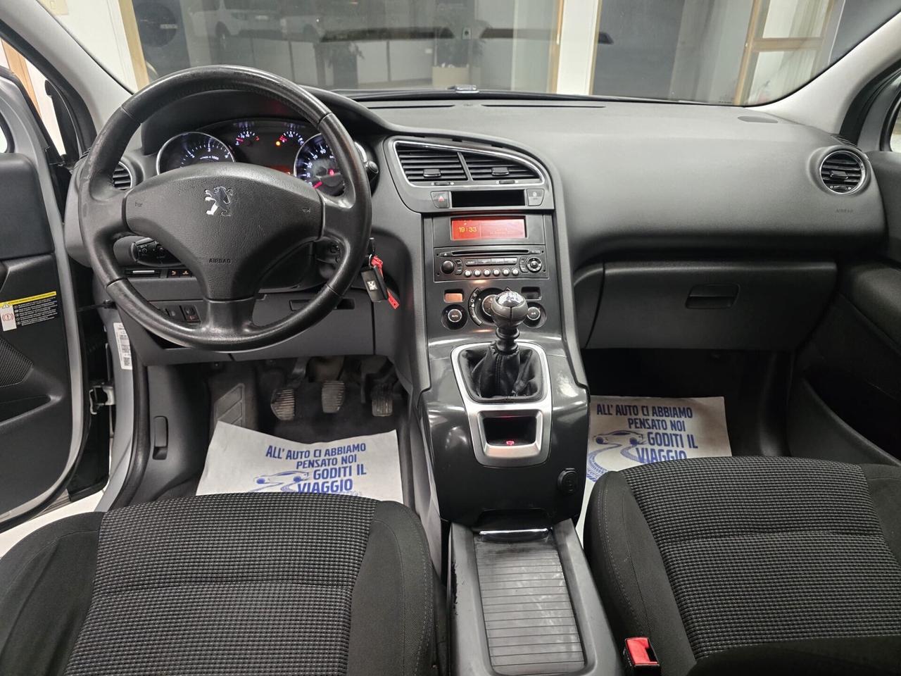 Peugeot 5008 1.6 HDi 112CV Premium