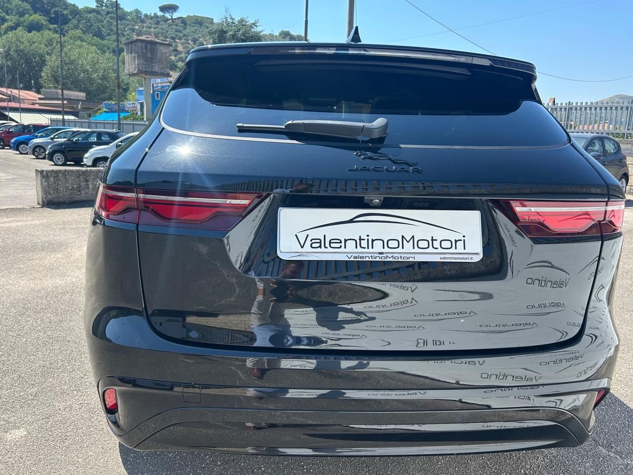 Jaguar F-Pace 2.0 D 204 CV AWD aut. R-Dynamic SE
