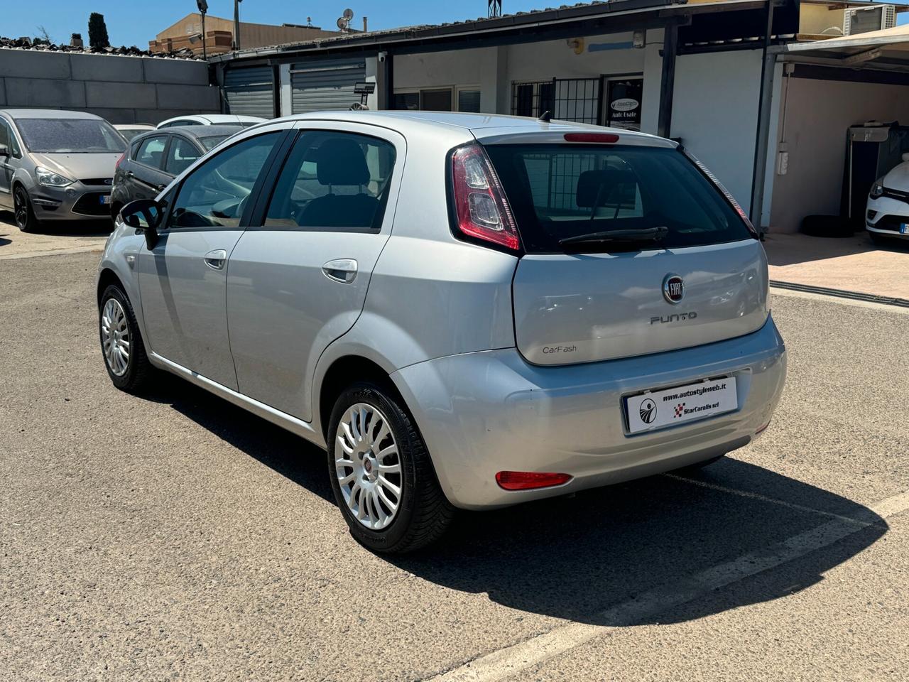 Fiat Punto 1.2 Lounge 69CV - 2013 NEOPATENTATI