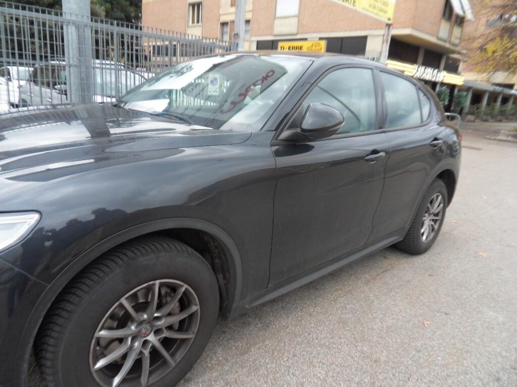 Alfa Romeo Stelvio 2.2 Turbodiesel 210 CV AT8 Q4 Executive
