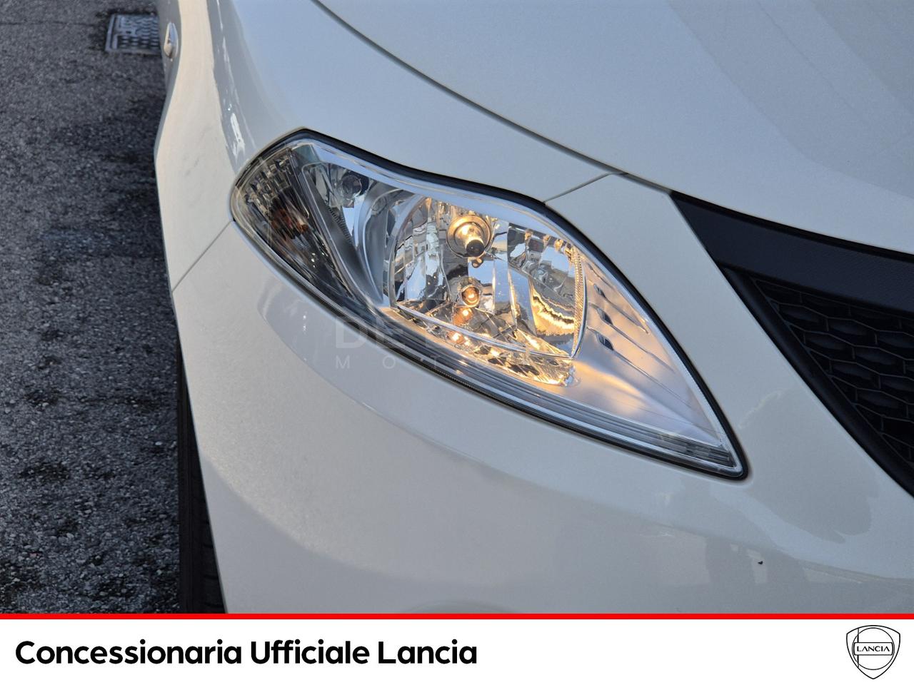 Lancia Ypsilon 1.0 firefly hybrid gold s&s 70cv
