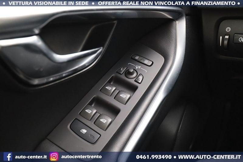 Volvo V40 T5 Geartronic R-design 2.5 254CV *5 CILINDRI