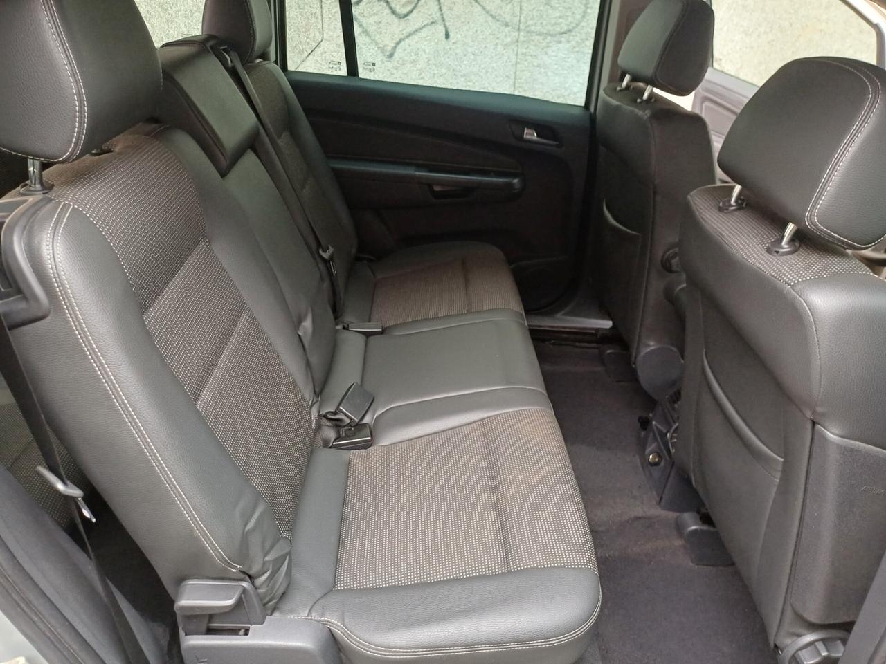 Opel Zafira 1.9 7 POSTI