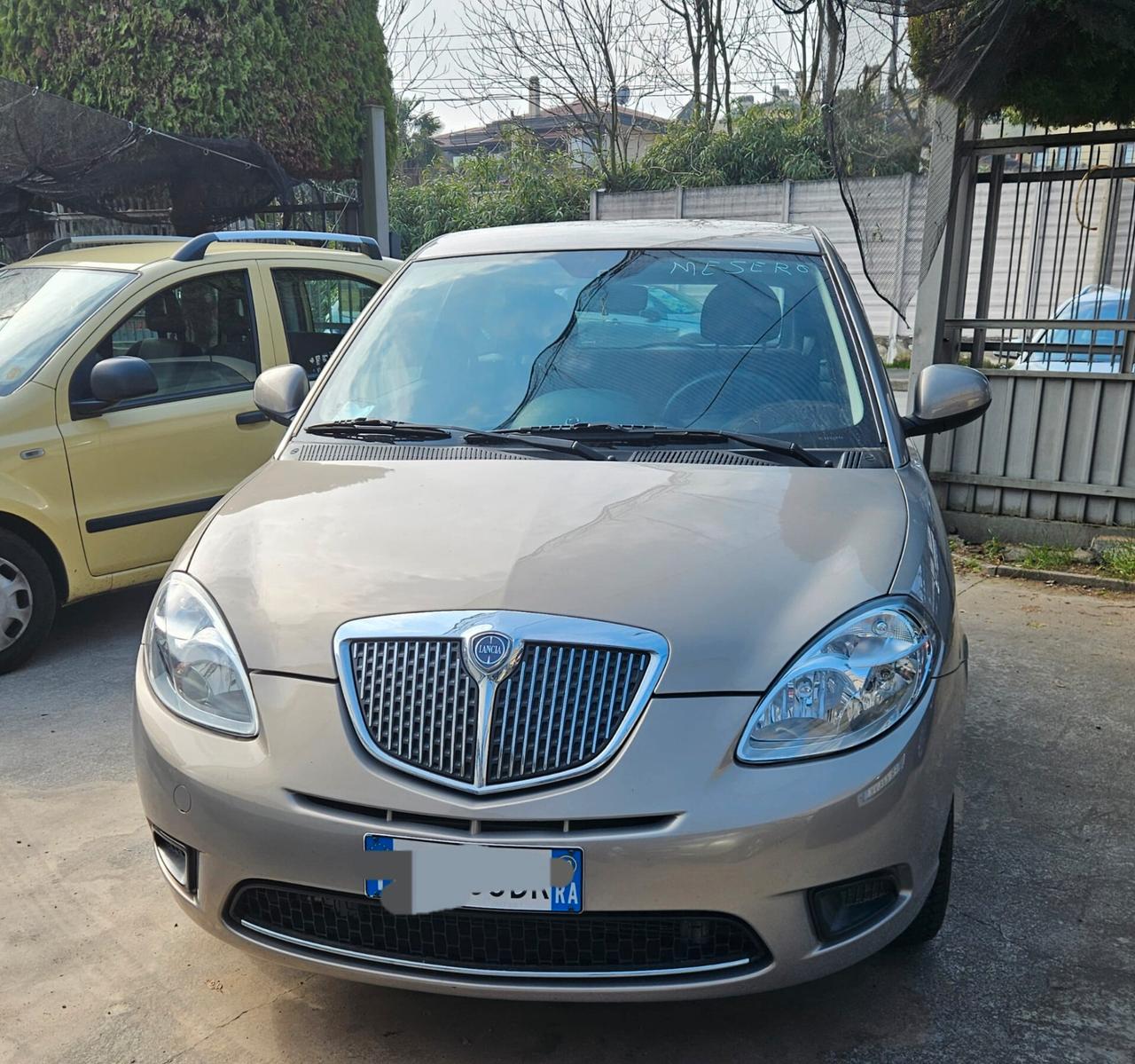 Lancia Ypsilon 1.2 Versus
