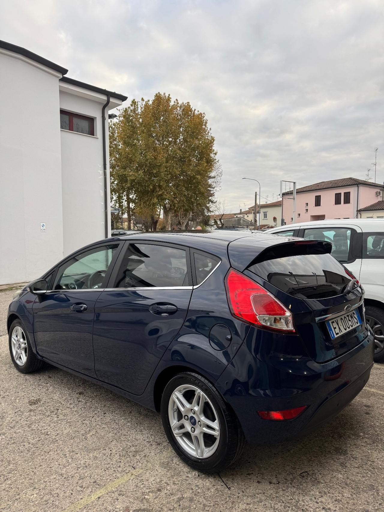 Ford Fiesta 1.5 TDCi 75CV 5 porte Titanium